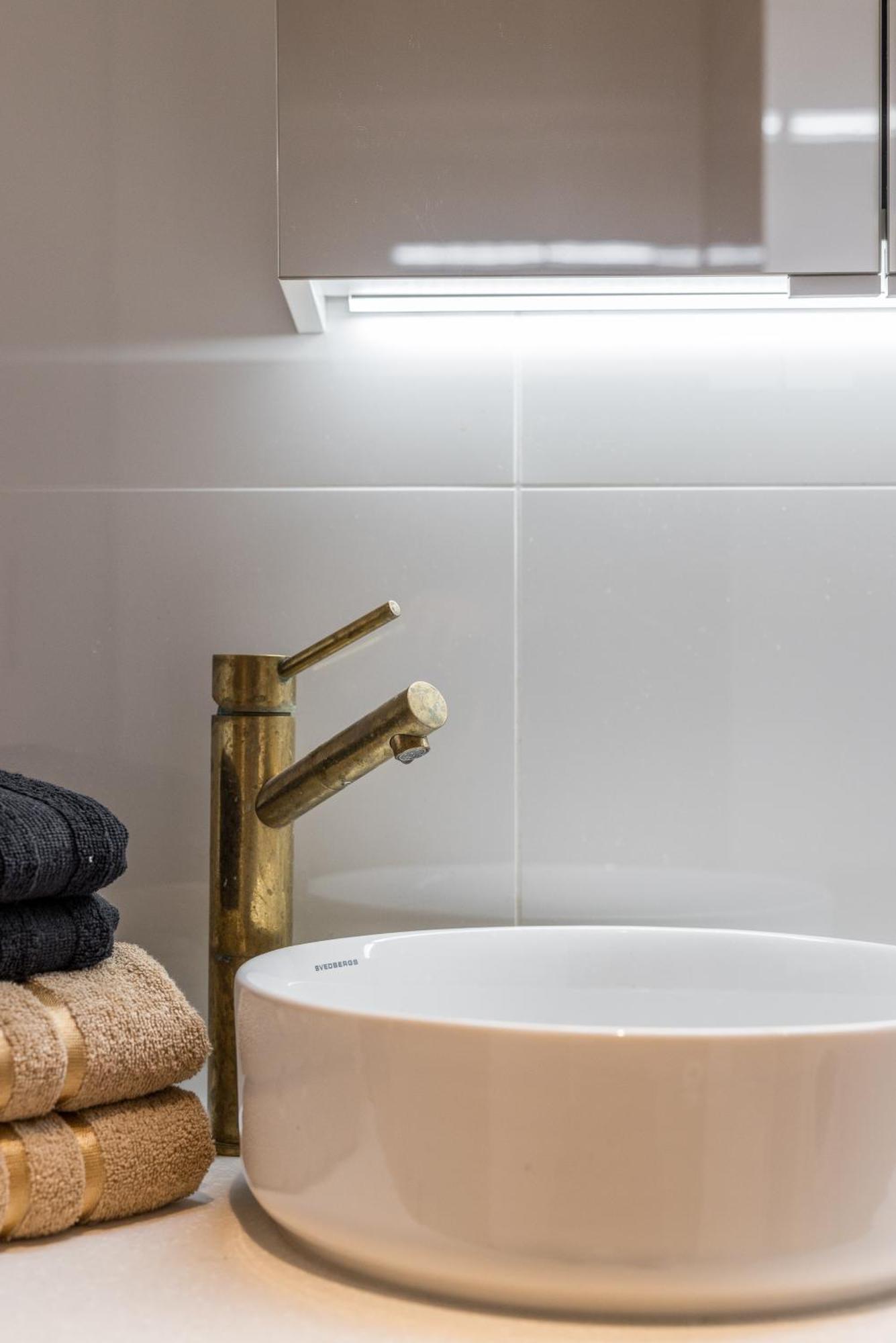 Scandinavian Design Townhouse With Private Sauna ヘルシンキ エクステリア 写真