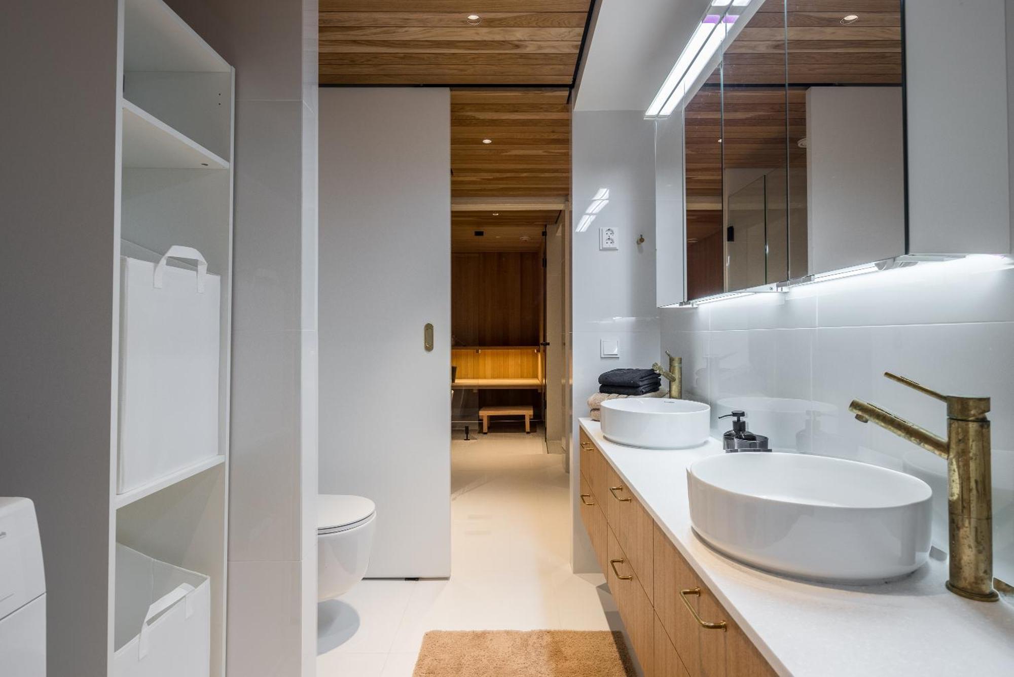Scandinavian Design Townhouse With Private Sauna ヘルシンキ エクステリア 写真