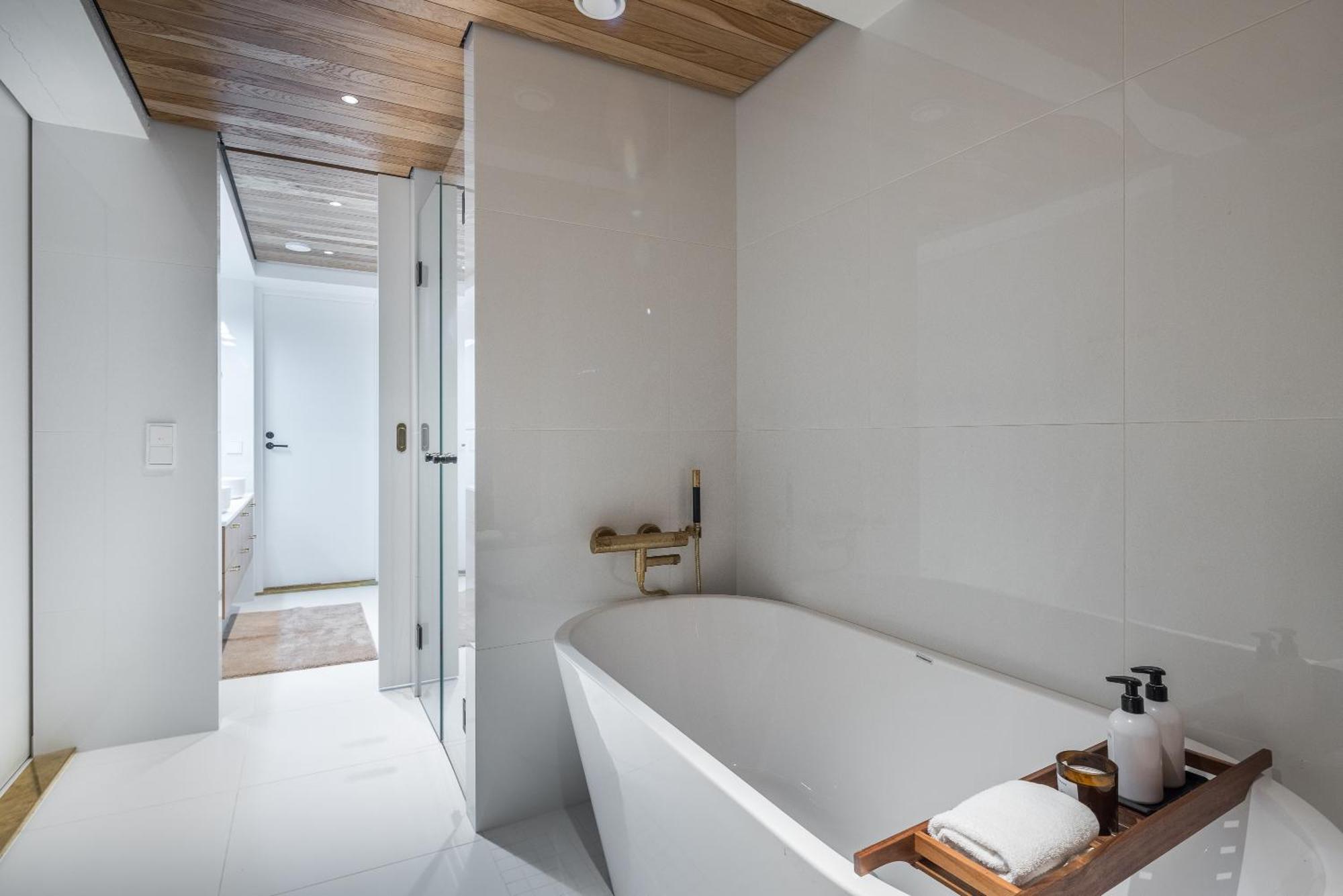 Scandinavian Design Townhouse With Private Sauna ヘルシンキ エクステリア 写真